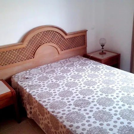 Daire Welcoming In 60 M² With Shared Pool Albufeira