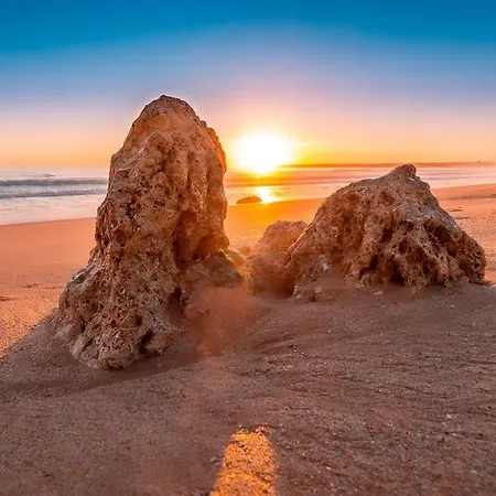 Welcoming In 60 M² With Shared Pool *