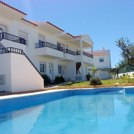 Welcoming In 60 M² With Shared Pool Daire Albufeira