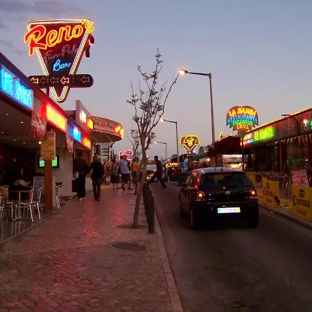 Apartman Welcoming In 60 M² With Shared Pool