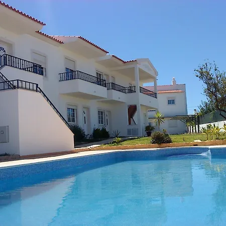 Serene Oasis: With Pool And Access * Albufeira