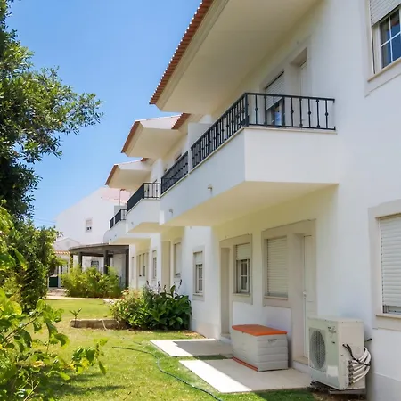 Serene Oasis: With Pool And Access * Albufeira